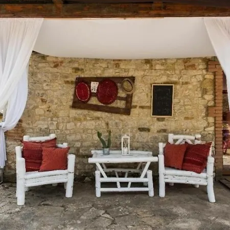 Villa Due San Cristoforo a Perticaia